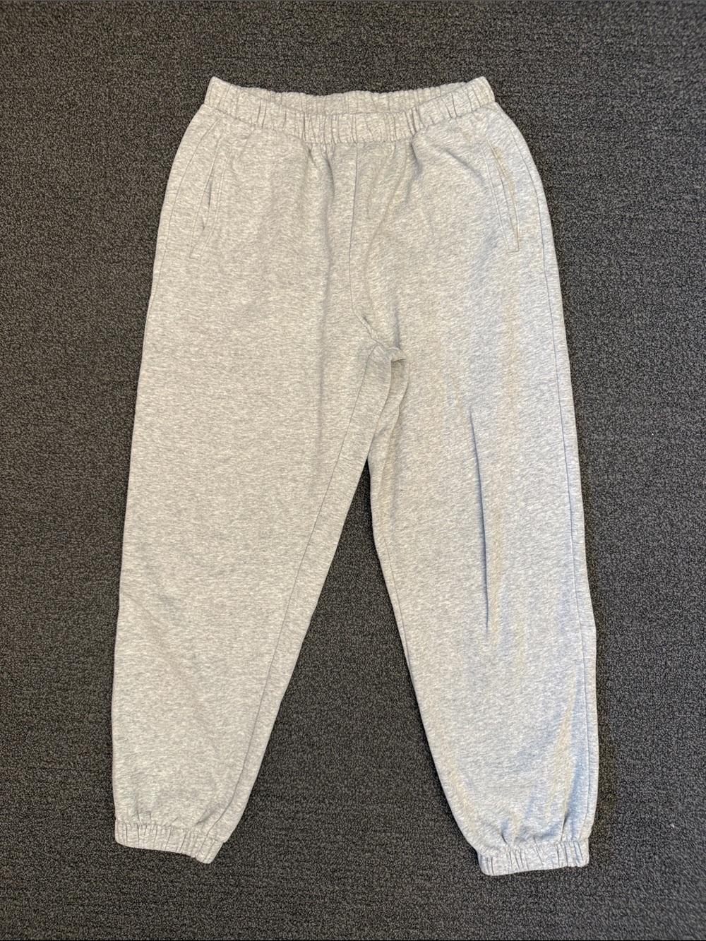 GAP High Rise VintageSoft Relaxed Joggers in Heather Gray